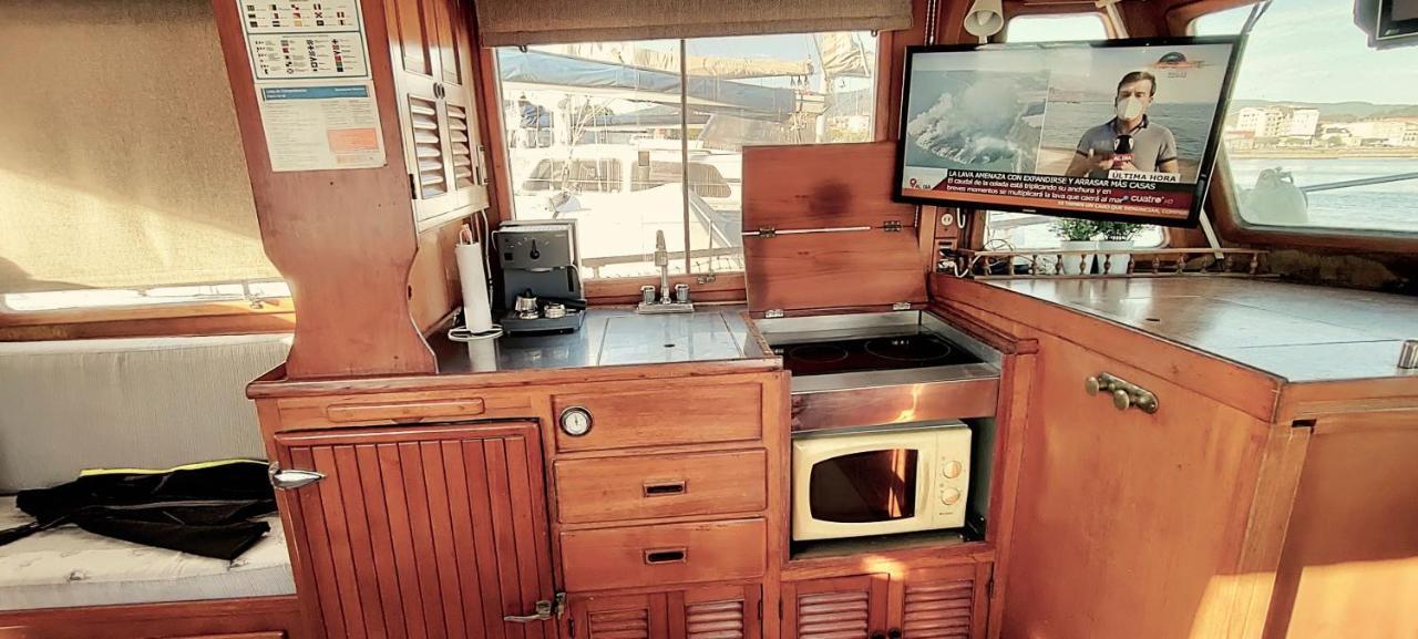 Barco 12 Mts Centro Cangas المظهر الخارجي الصورة